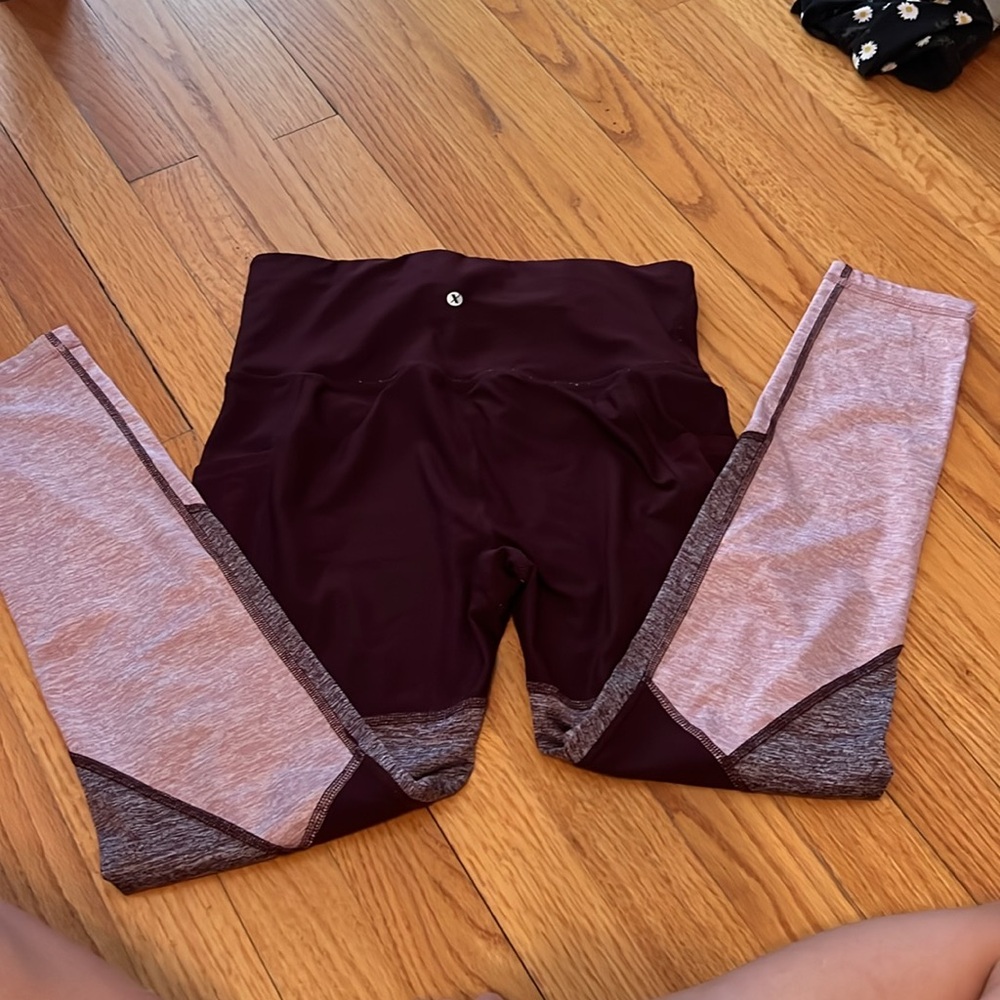 Size small!! - Picture 3 of 3
